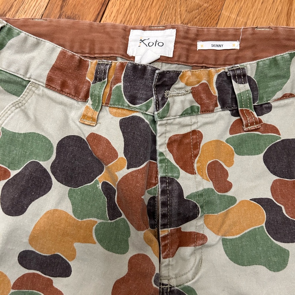 Camouflage Men's Chinos - Picture 2 of 8